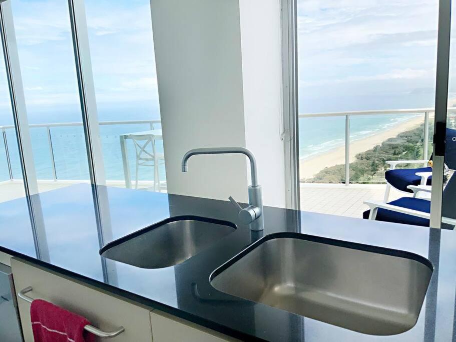 Air On Broadbeach Beachfront 2Level Stunning Apartment With 180 Degree Views Gold Coast Kültér fotó